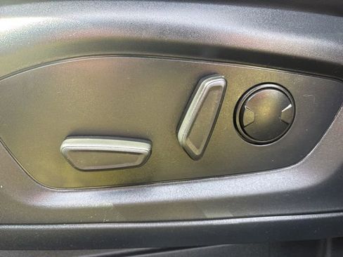 Used 2025 Ford Explorer ST-Line AWD/4WD image 16