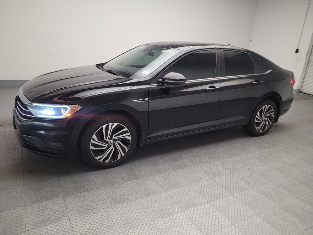 Used 2021 Volkswagen Jetta SEL Premium FWD image 2