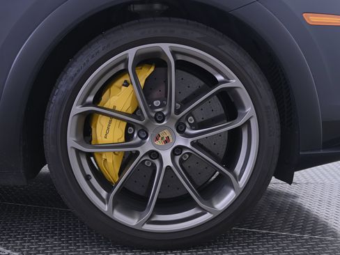 Certified 2022 Porsche Cayenne Turbo GT AWD/4WD image 14