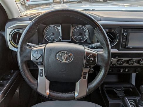 Used 2019 Toyota Tacoma SR5 image 15