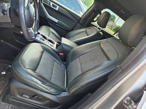 Used 2023 Ford Explorer Timberline AWD/4WD image 6