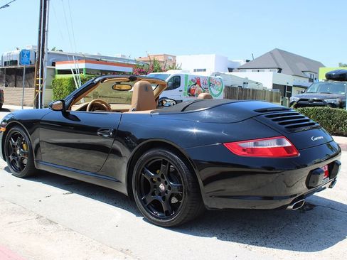 Used 2007 Porsche 911 Carrera RWD image 3