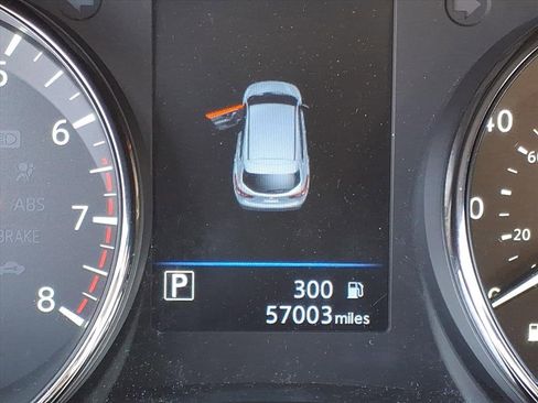 Used 2020 Nissan Rogue Sport SL image 26