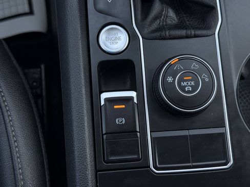 Used 2019 Volkswagen Atlas SE AWD/4WD image 23