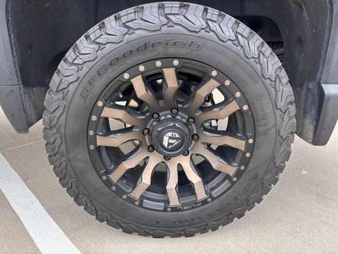 Used 2021 GMC Sierra 2500 Denali AWD/4WD image 9