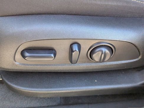 Used 2024 Chevrolet Equinox LT image 21