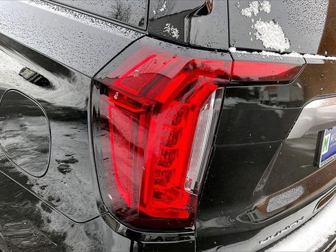 Used 2021 GMC Yukon Denali image 23