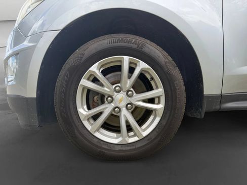 Used 2017 Chevrolet Equinox LT w/ Convenience Package FWD image 9