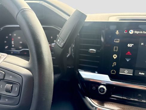 Used 2025 GMC Sierra 1500 Elevation AWD/4WD image 17