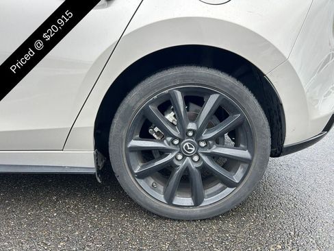 Used 2024 MAZDA MAZDA3 s FWD image 4