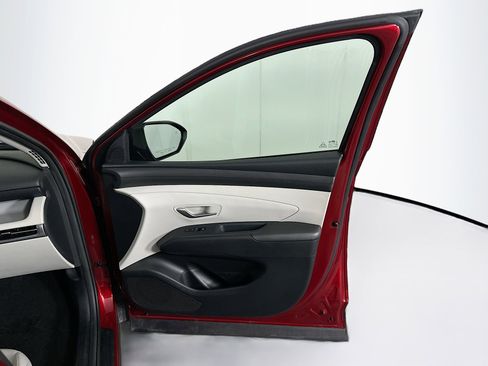 Used 2025 Hyundai Tucson SEL FWD image 31