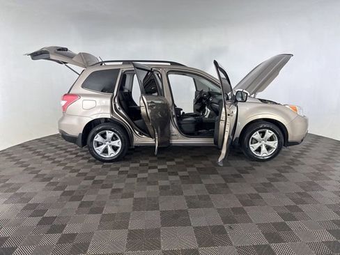 Used 2014 Subaru Forester 2.5i Touring AWD/4WD image 16