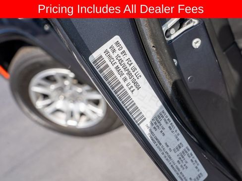 Used 2024 Jeep Wagoneer 4WD image 23
