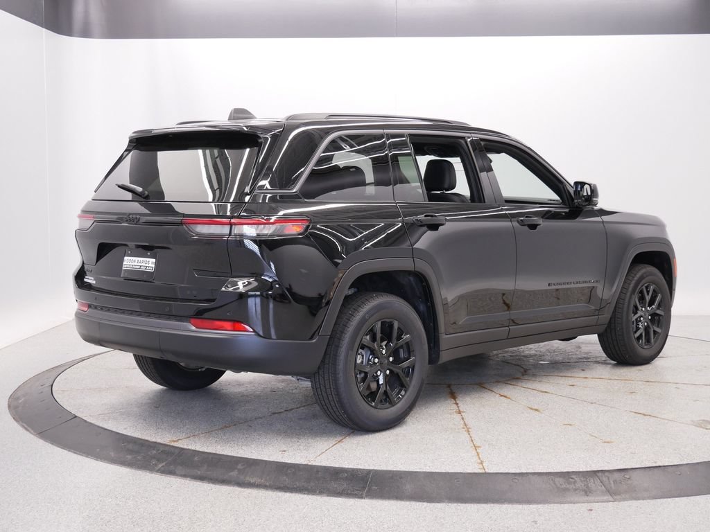 New 2026 Jeep Grand Cherokee Altitude AWD/4WD image 6
