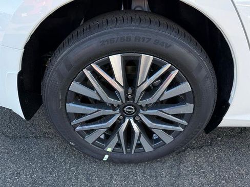 New 2025 Nissan Altima 2.5 SV image 8