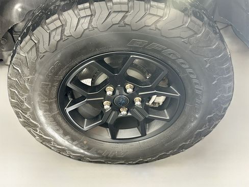 Used 2024 Jeep Wrangler Unlimited AWD/4WD image 11