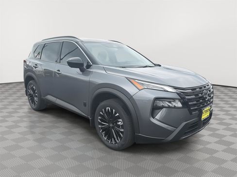 New 2026 Nissan Rogue SV FWD image 3
