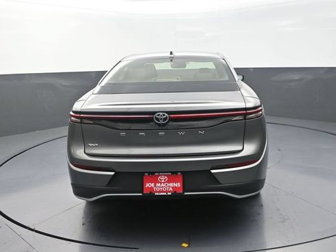 Certified 2023 Toyota Crown AWD/4WD image 7