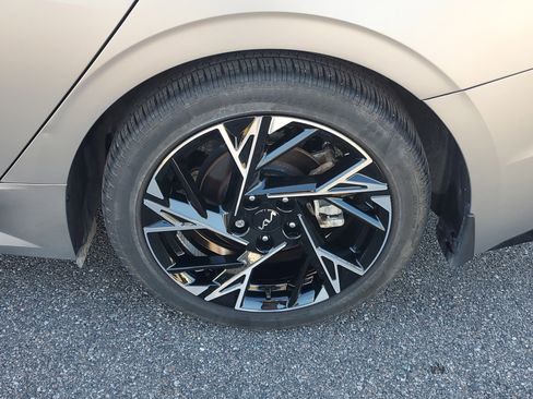 Used 2025 Kia K5 GT-Line image 37