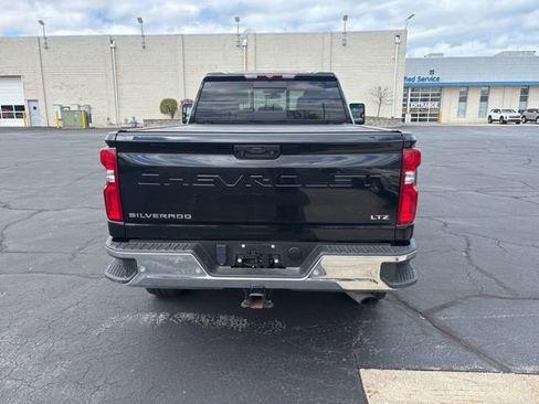 Used 2023 Chevrolet Silverado 2500 LTZ w/ LTZ Convenience Package AWD/4WD image 4