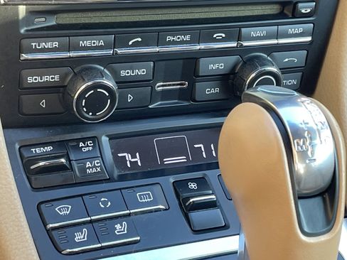 Used 2013 Porsche 911 Carrera S image 40