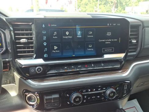 Used 2025 Chevrolet Silverado 1500 LT Trail Boss w/ Convenience Package II AWD/4WD image 19