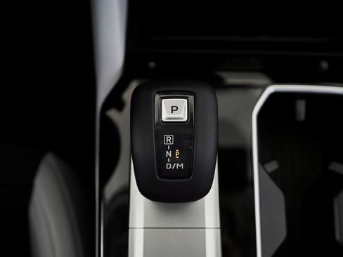 New 2025 Mitsubishi Outlander SE image 44