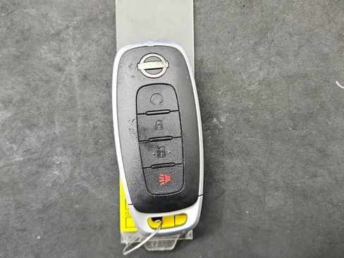 Used 2023 Nissan Rogue SV AWD/4WD image 13