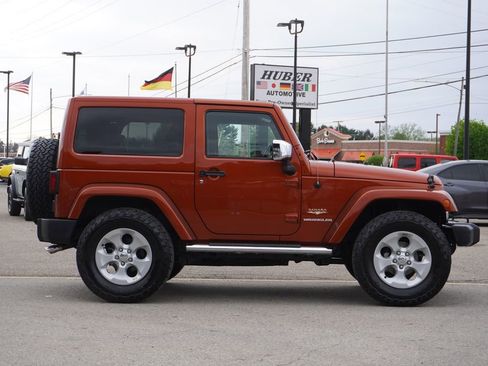 Used 2014 Jeep Wrangler Sahara w/ Dual Top Group image 8