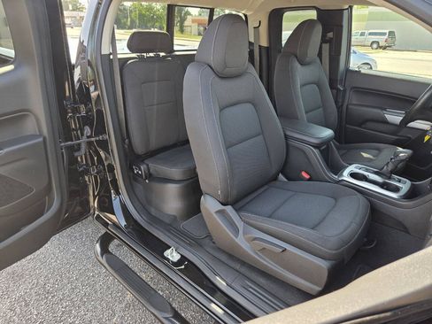 Used 2022 Chevrolet Colorado LT w/ LT Convenience Package RWD image 14