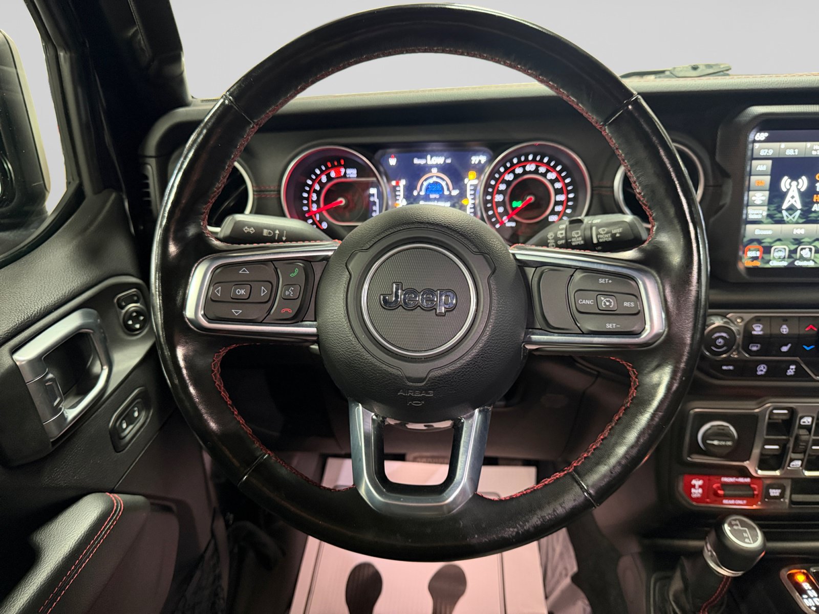 Used 2020 Jeep Wrangler Unlimited Rubicon w/ Quick Order Package 28Y Recon AWD/4WD image 19