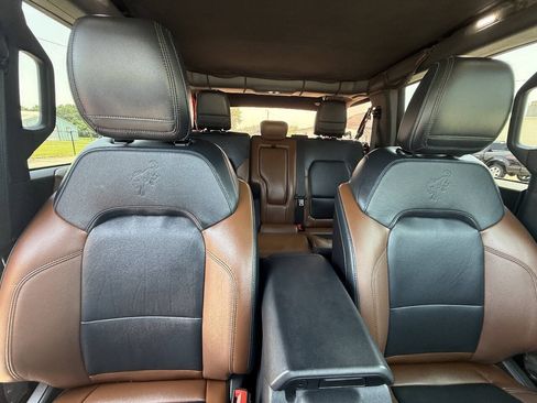 Used 2021 Ford Bronco Outer Banks w/ Sasquatch Package AWD/4WD image 38