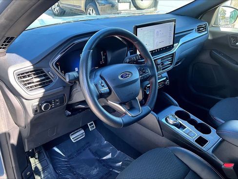 Certified 2023 Ford Escape ST-Line w/ Tech Pack #1 image 17