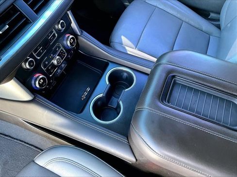 Used 2021 GMC Yukon SLT image 15