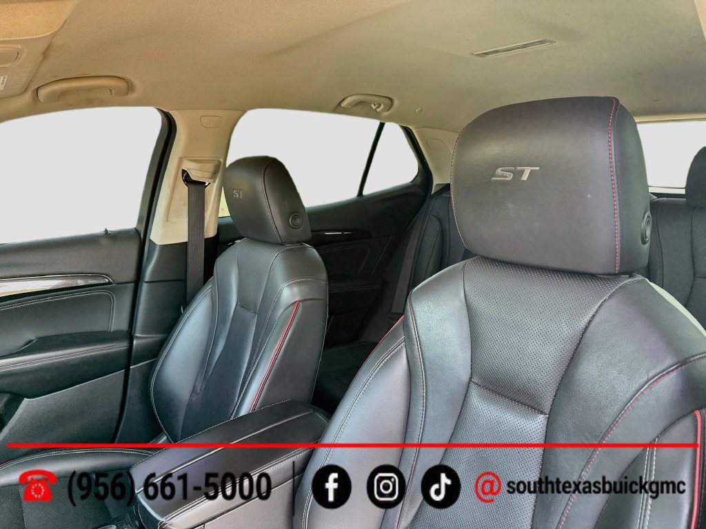 Used 2023 Buick Envision Essence w/ Sport Touring Package FWD image 13