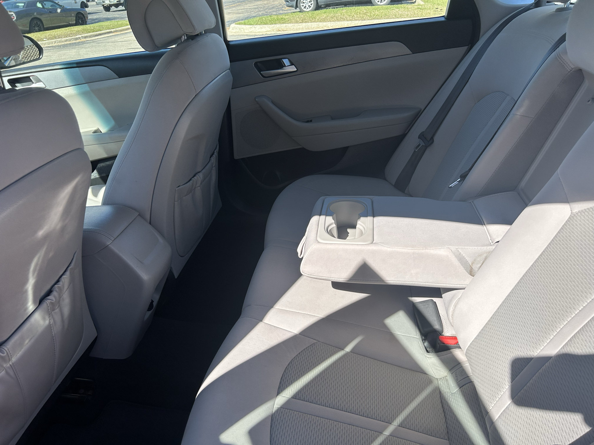 Used 2017 Hyundai Sonata SE FWD image 10