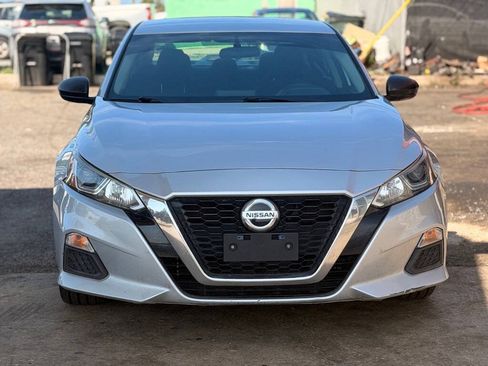Used 2020 Nissan Altima 2.5 S FWD image 3