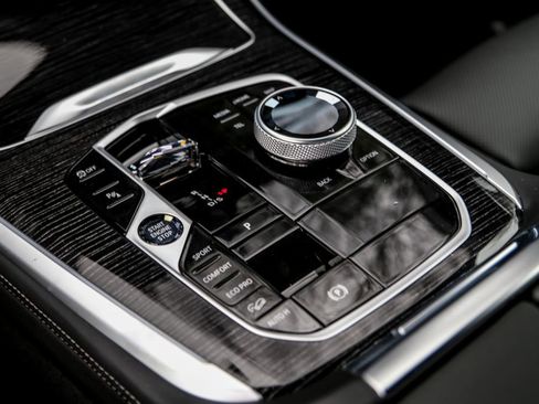 New 2026 BMW X5 xDrive40i w/ Executive Package image 14