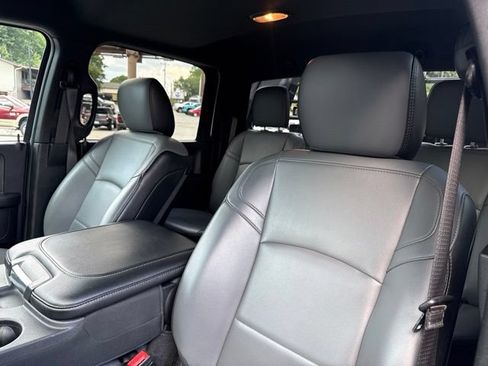 Used 2021 RAM 3500 Tradesman w/ Chrome Appearance Group AWD/4WD image 27