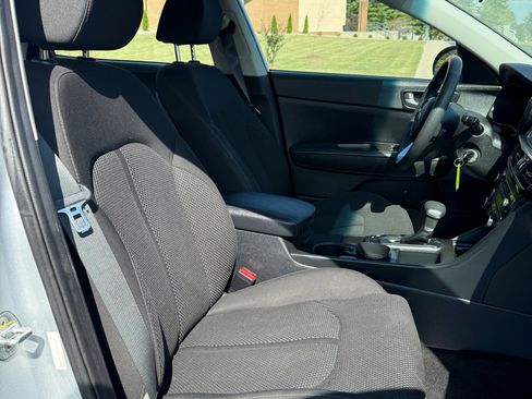 Used 2019 Kia Optima LX image 15