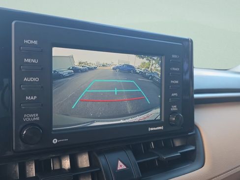 Used 2022 Toyota RAV4 XLE w/ Convenience Package FWD image 18