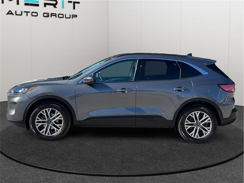 Used 2021 Ford Escape SEL image 5