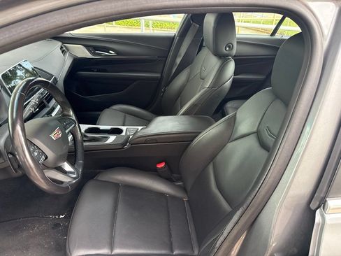 Used 2020 Cadillac CT4 Premium Luxury RWD image 5