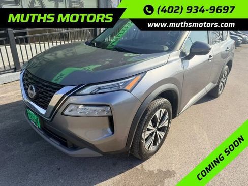 Used 2022 Nissan Rogue SV image 1
