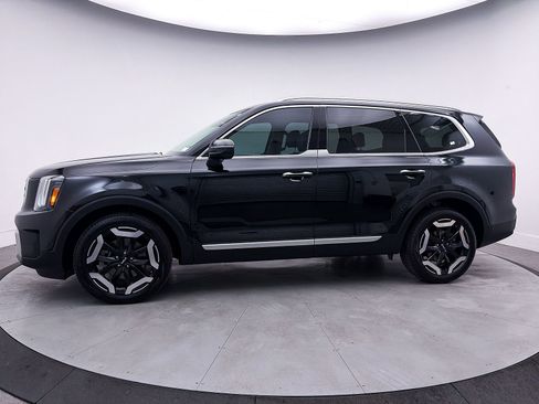 Used 2023 Kia Telluride S w/ S Sunroof Package image 40