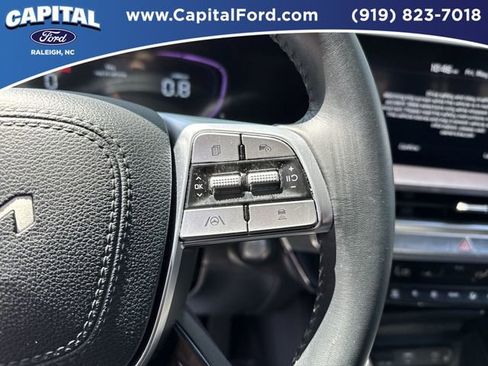 Used 2025 Kia Telluride S FWD image 24