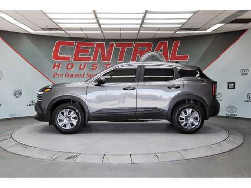 New 2026 Nissan Kicks S w/ Charging Package image 3