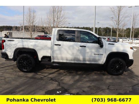 New 2026 Chevrolet Silverado 2500 LT w/ Trail Boss Package image 9