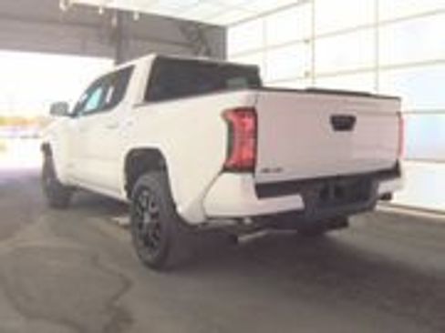 Used 2024 Toyota Tacoma SR5 w/ SR5 Upgrade Package AWD/4WD image 6