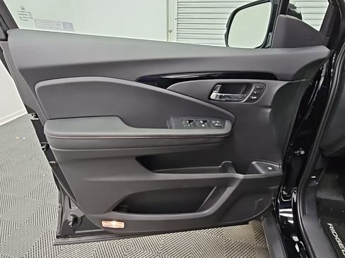 New 2026 Honda Ridgeline Black Edition image 32